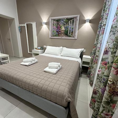 Di Passaggio Hotel Bari Ngoại thất bức ảnh